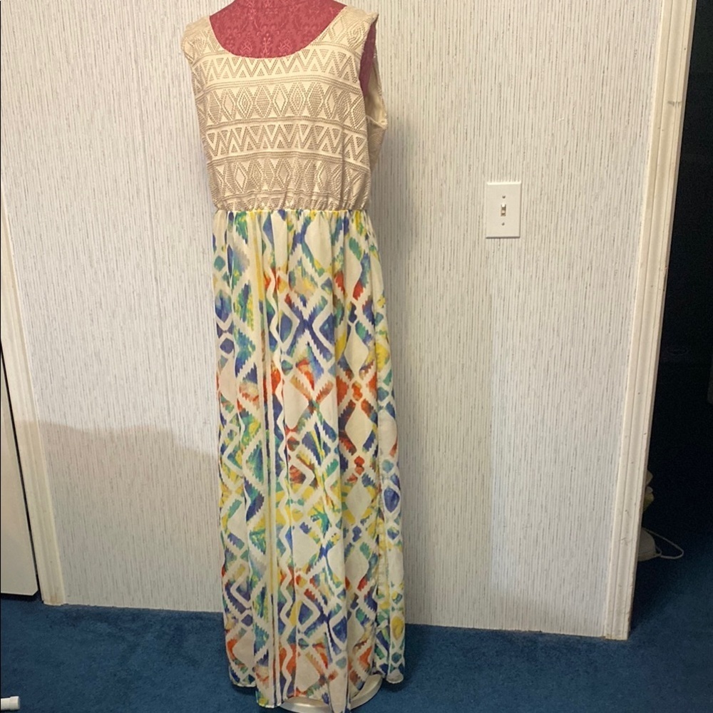 Luxology Sz Large Blue Multi Geo Graphic Maxi Dress & Flowing Silhouette Design